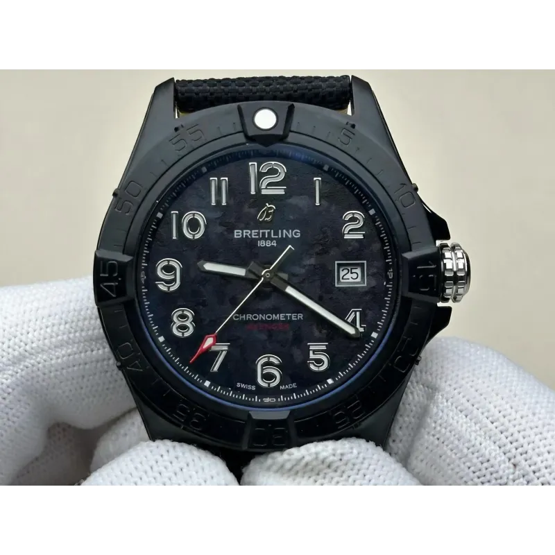 Breitling Avenger S17328101B1X1 Replica - Cadran Noir Lunette Cannelee