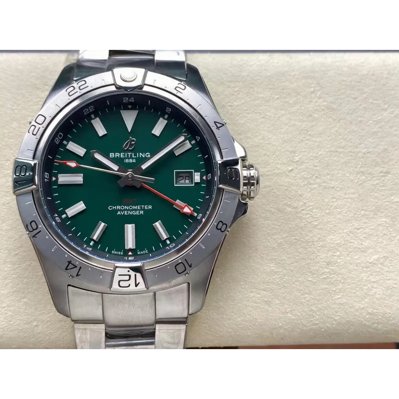 Breitling Avenger A32320101B1A1 Replica - Cadran Vert Lunette Cannelee