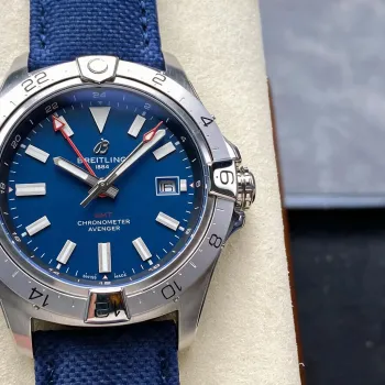 Breitling Avenger A32320101C1X1 Replica - Cadran Bleu Lunette Cannelee