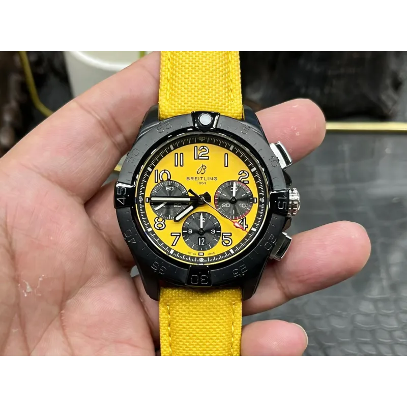 Breitling Avenger SB0147101I1X1 Replica - Cadran Jaune Lunette Cannelee