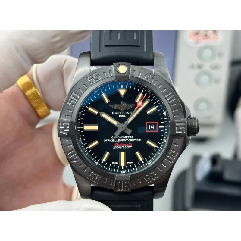 Breitling Avenger V1731010/BD12-155S Replica - Cadran Noir Lunette Cannelee