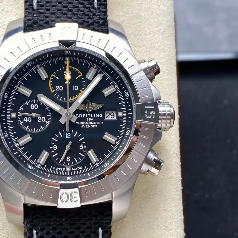 Breitling Avenger A13317101B1X1 Replica - Cadran Noir Acier Inoxydable