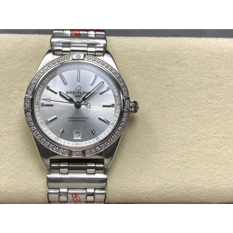 Breitling Chronomat Femme A10380591A1A1 Replica - Cadran Argent Lunette Cannelee