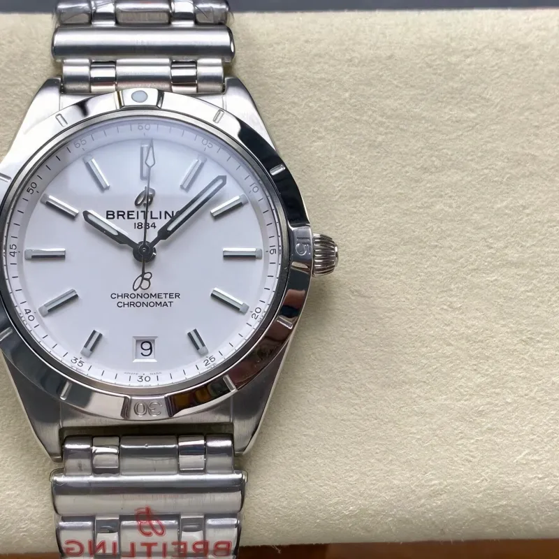 Breitling Chronomat Femme A10380101A3A1 Replica - Cadran Blanc Lunette Cannelee