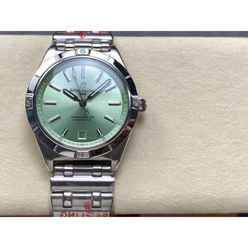 Breitling Chronomat Femme A10380101L1A1 Replica - Cadran Vert Menthe Lunette Cannelee