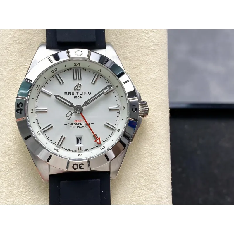 Breitling Chronomat A32398101A1A1 Replica - Cadran Blanc Lunette Cannelee