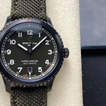 Breitling Navitimer 8 Automatic 41 Curtiss Warhawk 173152A1L1X1 Replica - Cadran Vert