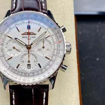 Breitling Navitimer AB0139211G1P1 Replica - Cadran Argent Lunette Cannelee