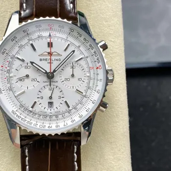 Breitling Navitimer AB0139211G1P1 Replica - Cadran Argent Lunette Cannelee