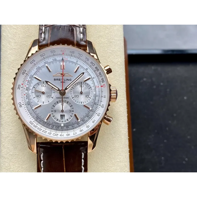 Breitling Navitimer RB0139211G1P1 Replica - Cadran Argent Lunette Cannelee