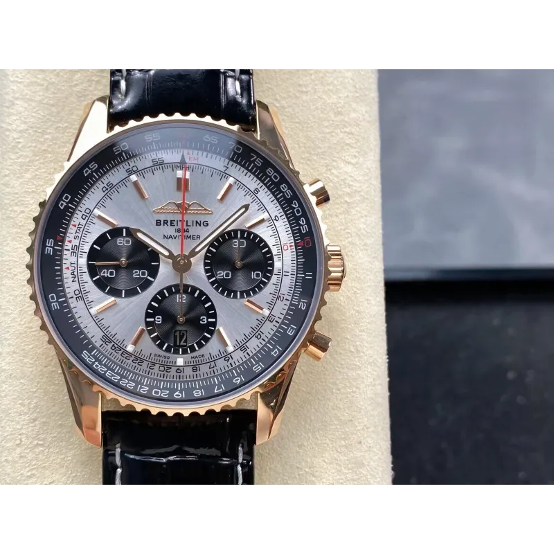 Breitling Navitimer RB0137241G1P1 Replica - Cadran Argent Lunette Cannelee