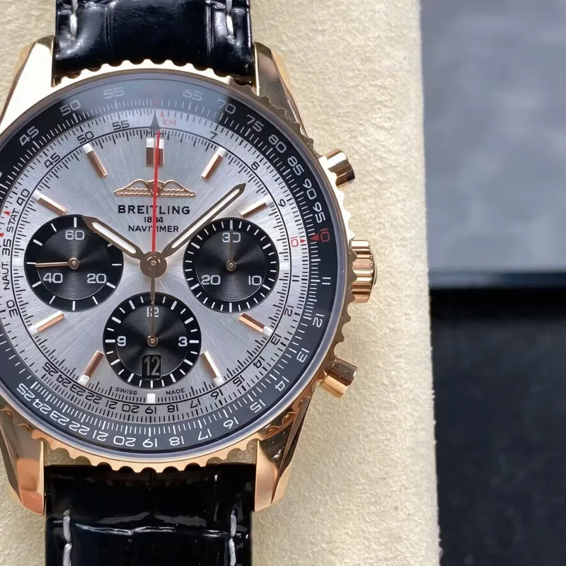Breitling Navitimer RB0137241G1P1 Replica - Cadran Argent Lunette Cannelee