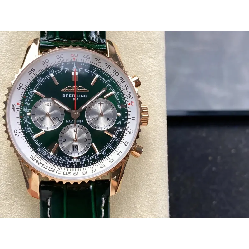 Breitling Navitimer RB01384A1L1P1 Replica - Cadran Vert Lunette Cannelee