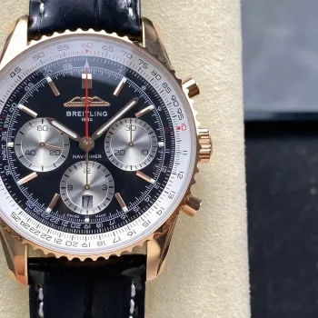 Breitling Navitimer RB0138211B1P1 Replica - Cadran Noir Lunette Cannelee
