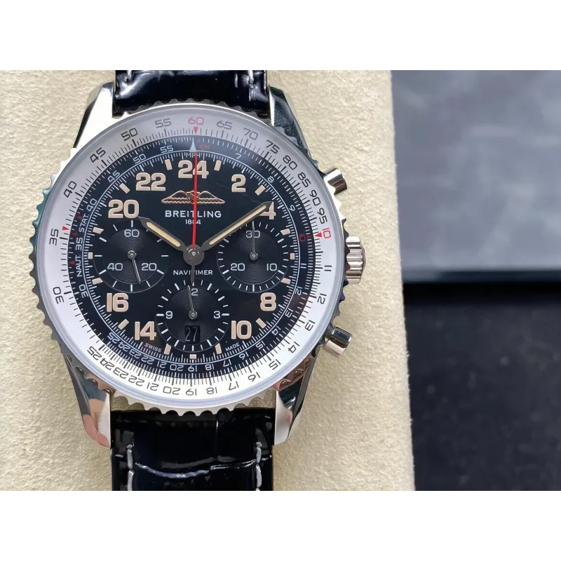 Breitling Navitimer PB02301A1B1P1 Replica - Cadran Noir Lunette Cannelee