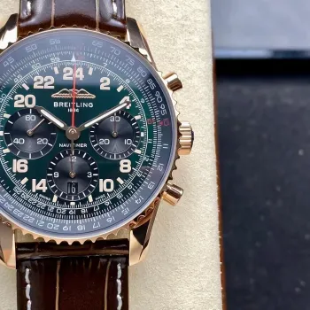 Breitling Navitimer RB12302A1L1P1 Replica - Cadran Vert Lunette Cannelee
