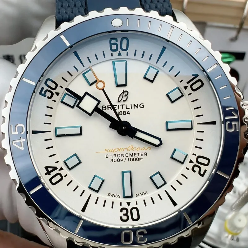Breitling Superocean A17375E71G1S1 Replica - Cadran Argent Lunette Cannelee