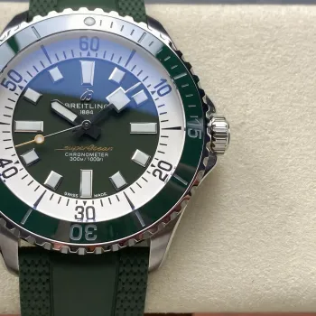 Breitling Superocean 42 A17375A31L1S1 Replica - Cadran Vert Bracelet Caoutchouc