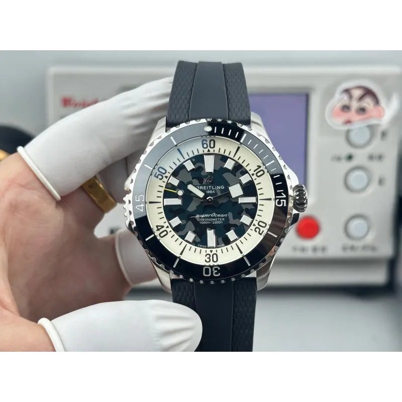 Breitling Superocean E10379351B1S1 Replica - Cadran Bleu Bracelet Caoutchouc