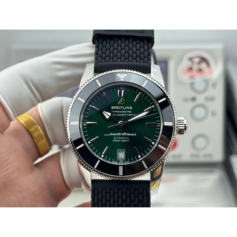 Breitling Superocean Heritage AB2010121L1S1 Replica - Cadran Vert Bracelet Caoutchouc