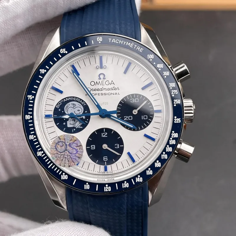 Omega Speedmaster Silver Award Snoopy 310.32.42.50.02.001 Replica - Cadran Argent Lunette Tachymetre