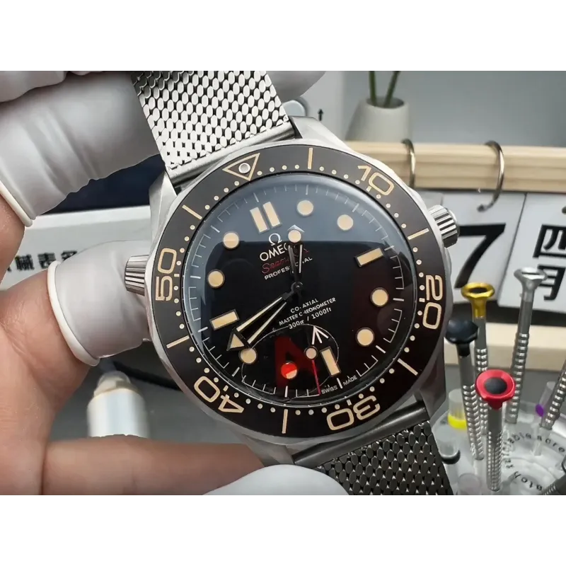 Omega Seamaster No Time To Die 210.90.42.20.01.001 Replica - Cadran Marron Lunette Cannelee