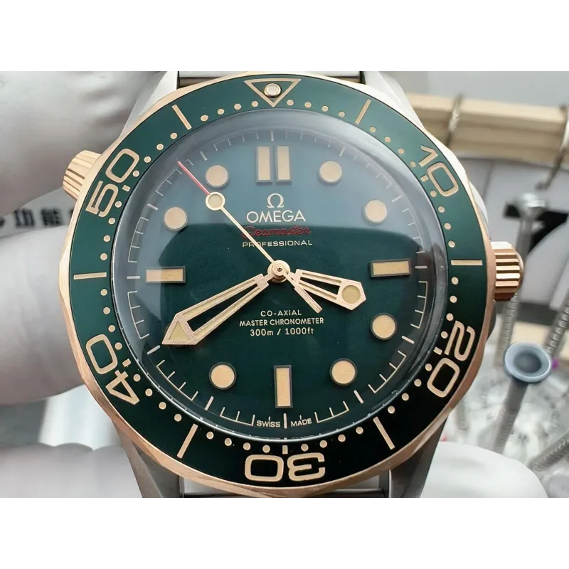 Omega Seamaster 210.92.42.20.10.001 Replica - Cadran Vert Lunette Cannelee