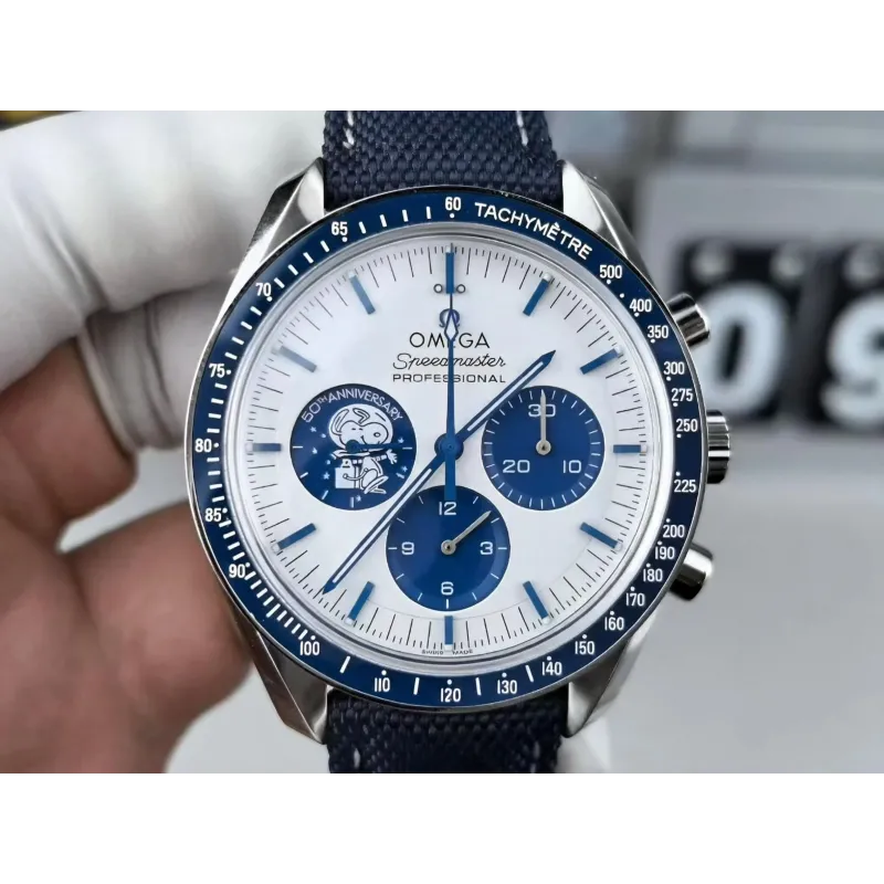 Omega Speedmaster 50th Anniversary Snoopy 310.32.42.50.02.001 Replica - Cadran Blanc