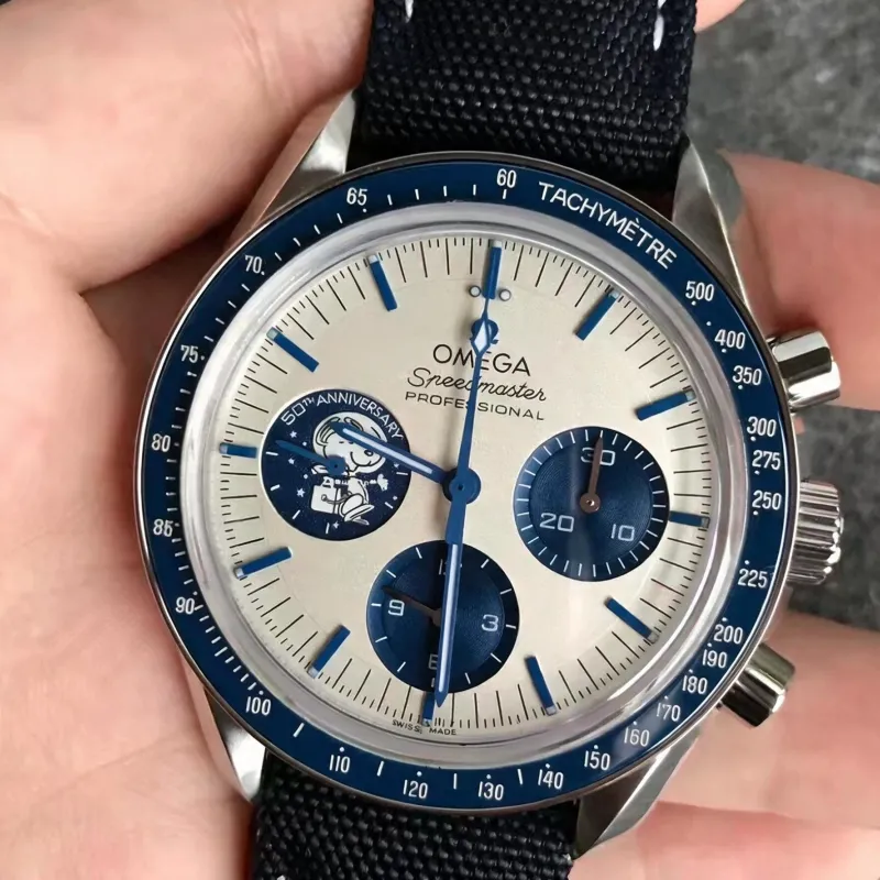 Omega Speedmaster Moonwatch Snoopy 310.32.42.50.02.001 Replica - Cadran Argent Acier Inoxydable