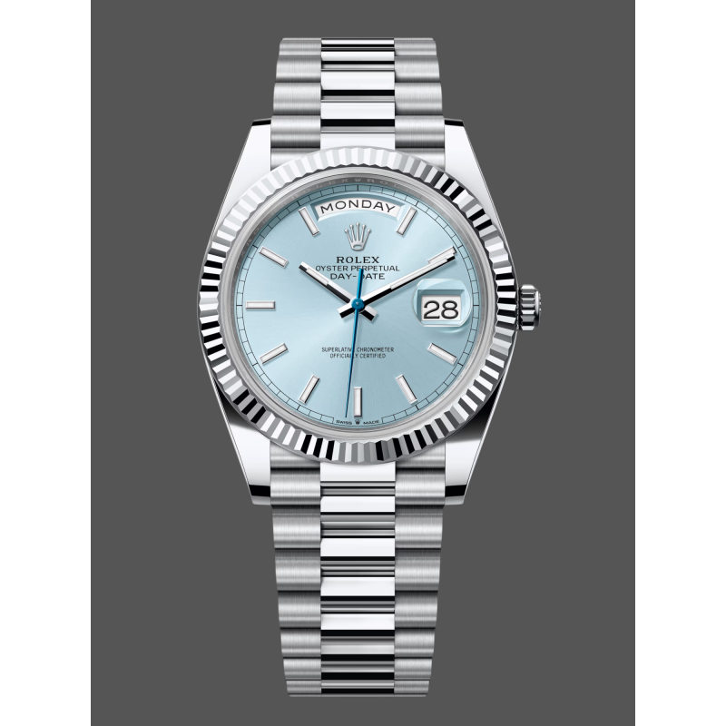 Rolex Day-Date 228236 Replica - Cadran Bleu Glace Lunette Cannelee