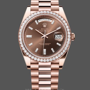 Replique Hommes Rolex Day-Date-228345RBR, 40mm, marron chocolat, cadran diamanté, lunette diamantée, marron chocolat pour hommes