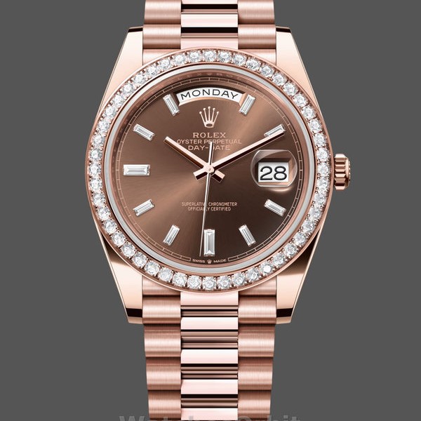 Replique Hommes Rolex Day-Date-228345RBR, 40mm, marron chocolat, cadran diamanté, lunette diamantée, marron chocolat pour hommes