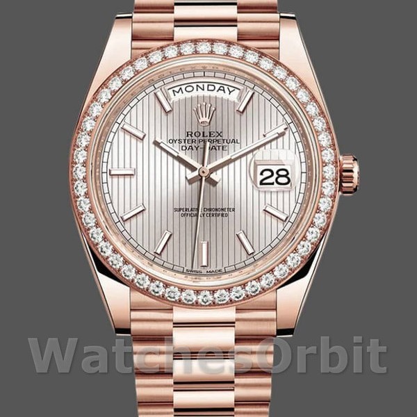 Replique Hommes - Rolex Day-Date-228345RBR, 40mm, Sundust Cadran à motif rayé, Lunette diamantée, Hommes Sundust