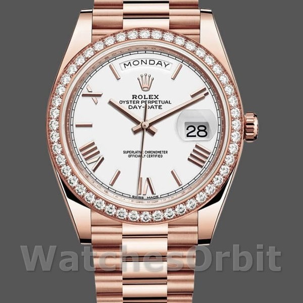 Replique Hommes Rolex Day-Date-228345RBR, 40mm, cadran romain blanc, lunette diamant, Hommes Blanc
