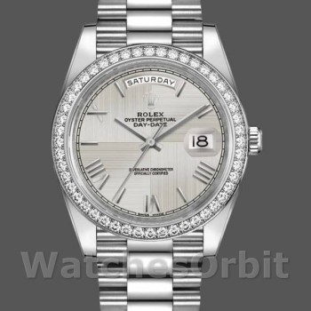 Replique Hommes Rolex Day-Date-228349RBR, 40mm, cadran romain argenté, lunette diamantée, Argenté Hommes