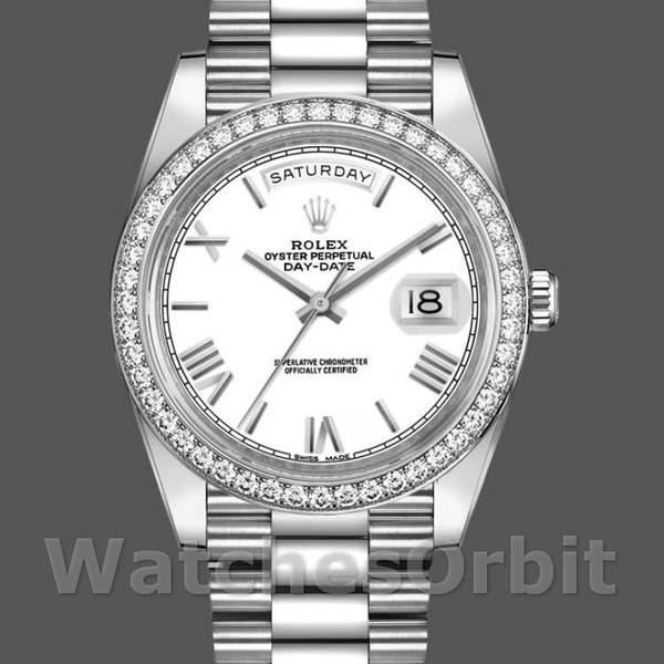 Replique Hommes Rolex Day-Date-228349RBR, 40mm, cadran romain blanc, lunette diamant, Hommes Blanc